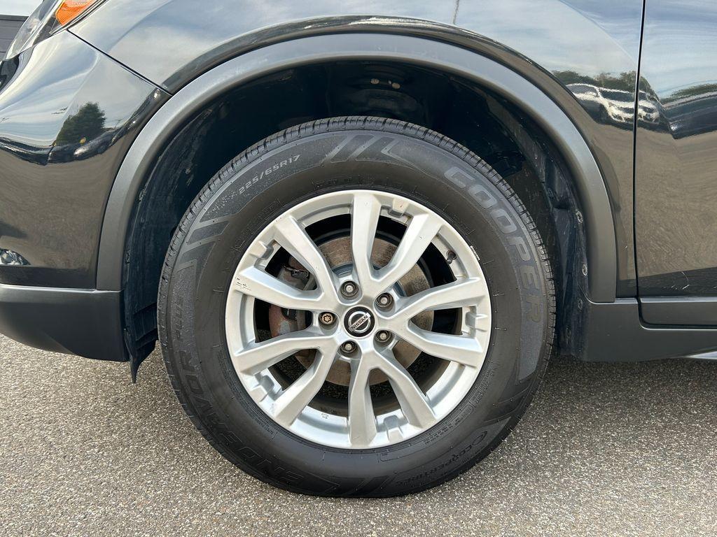 used 2020 Nissan Rogue car, priced at $16,045