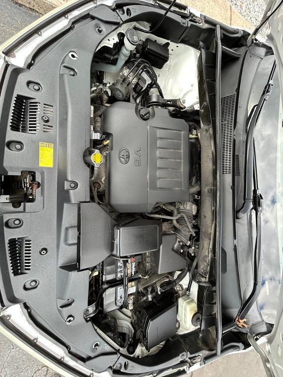 used 2015 Toyota Highlander car, priced at $15,995