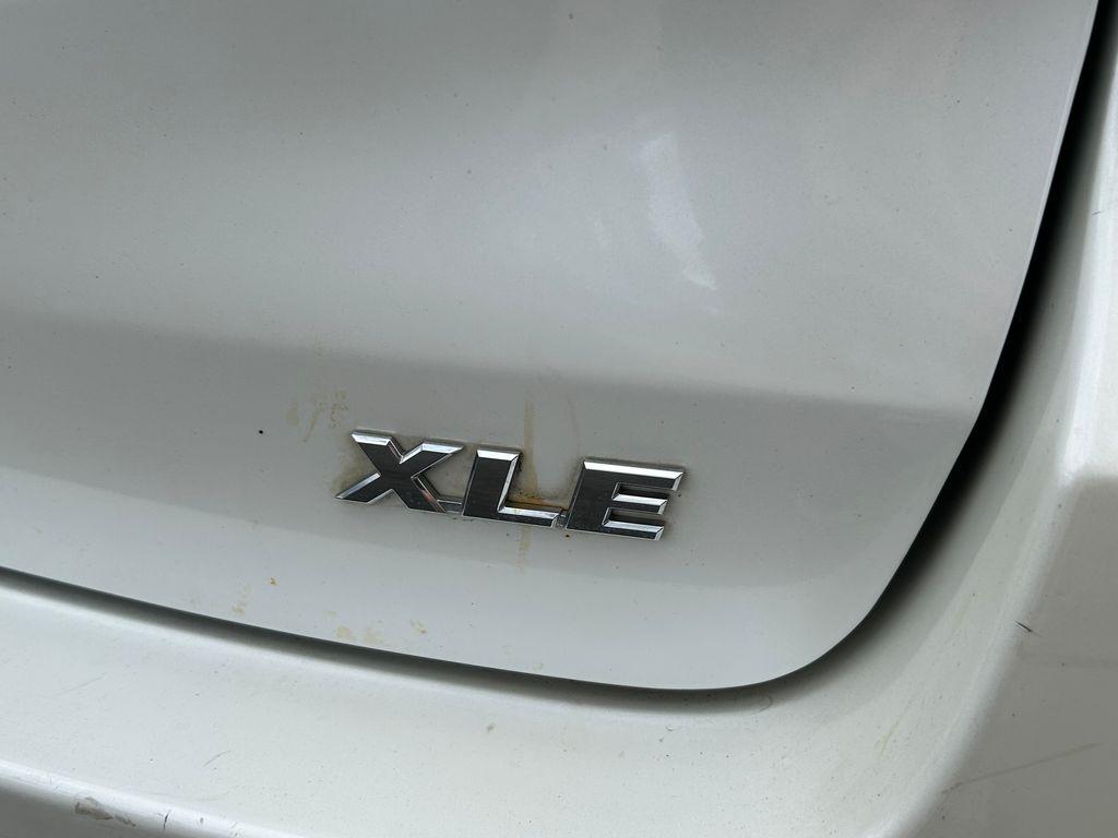 used 2015 Toyota Highlander car, priced at $15,995