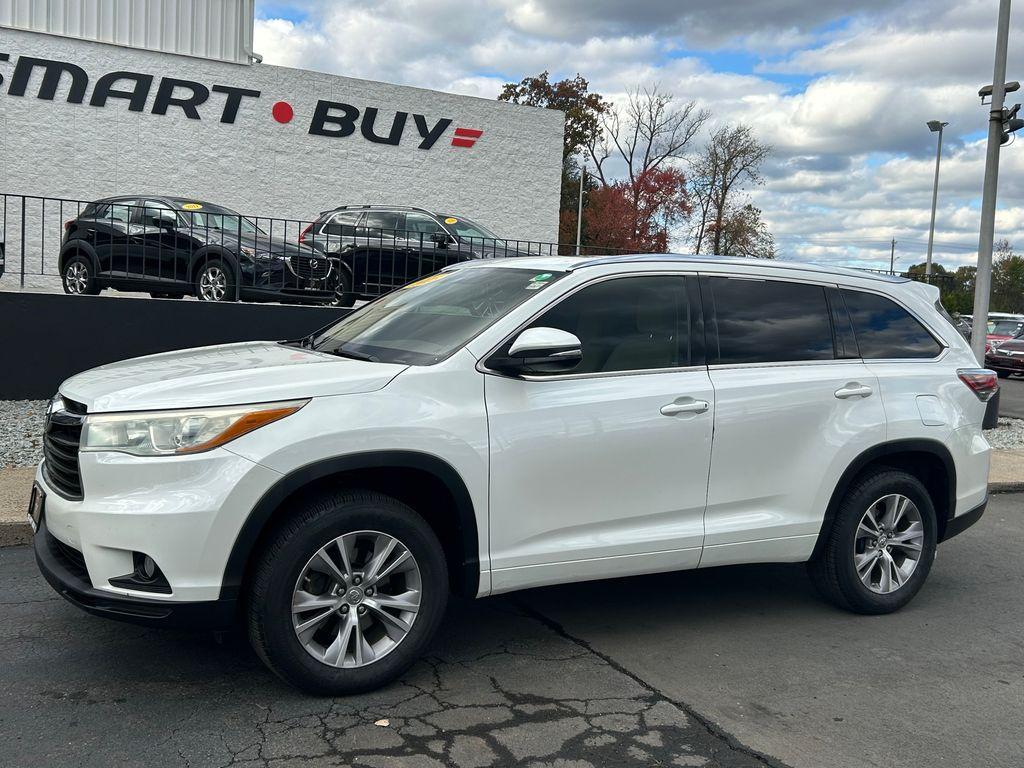 used 2015 Toyota Highlander car, priced at $15,995