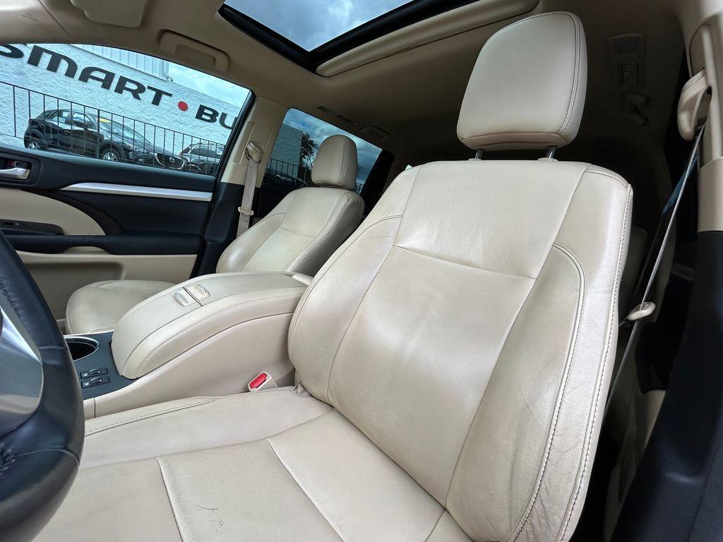 used 2015 Toyota Highlander car, priced at $15,995