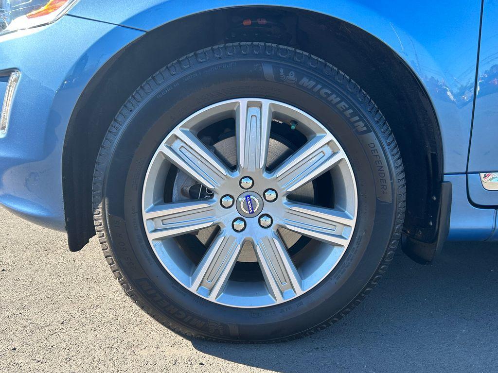 used 2017 Volvo XC60 car, priced at $10,667