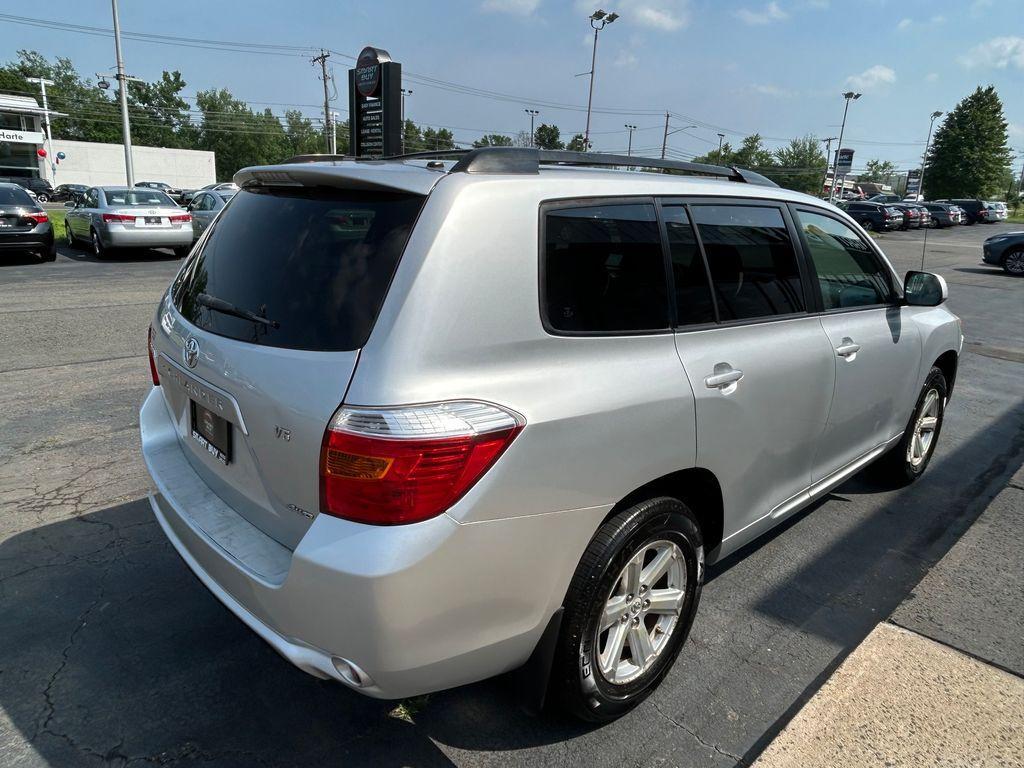 used 2009 Toyota Highlander car, priced at $10,536
