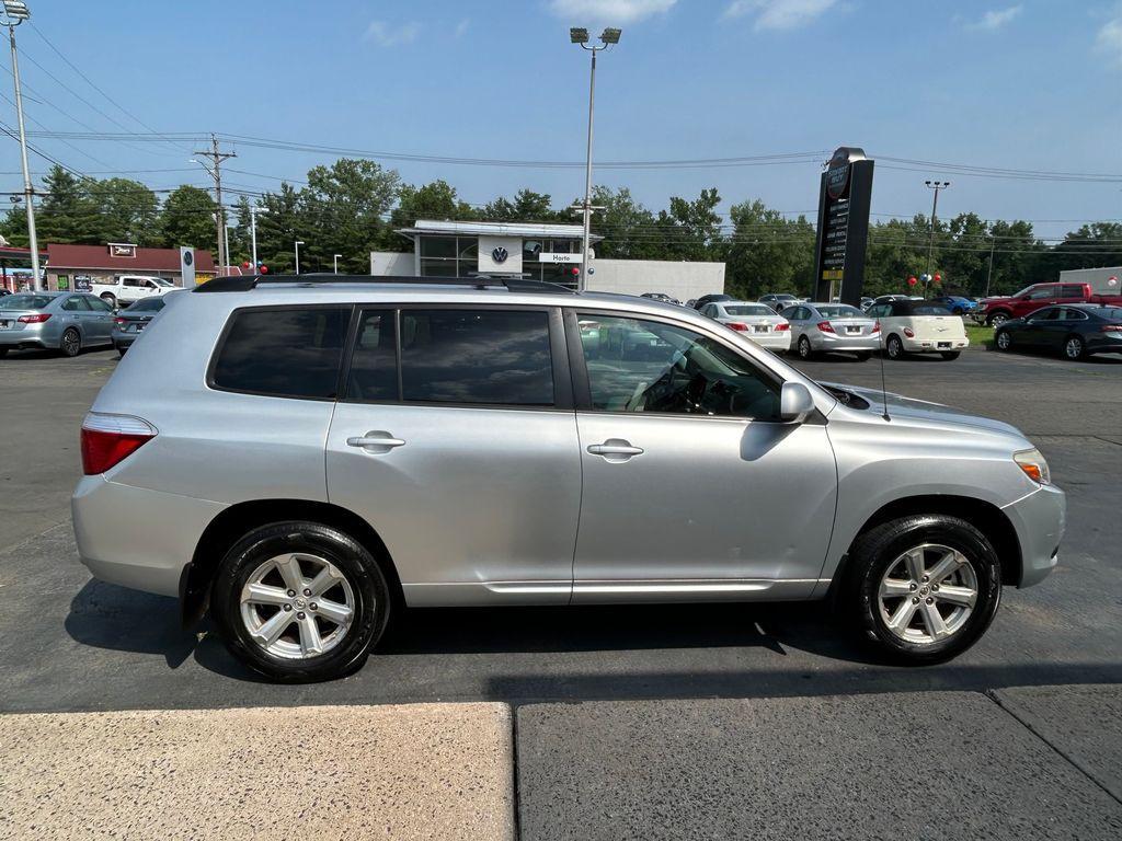 used 2009 Toyota Highlander car, priced at $10,536