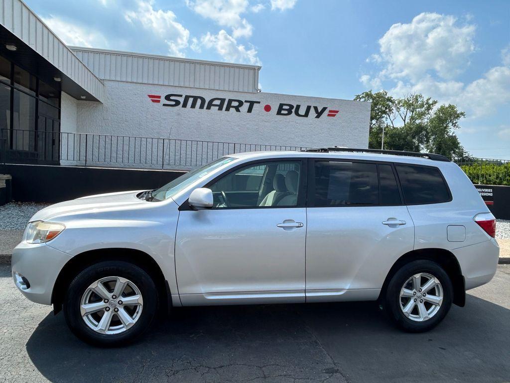 used 2009 Toyota Highlander car, priced at $10,536