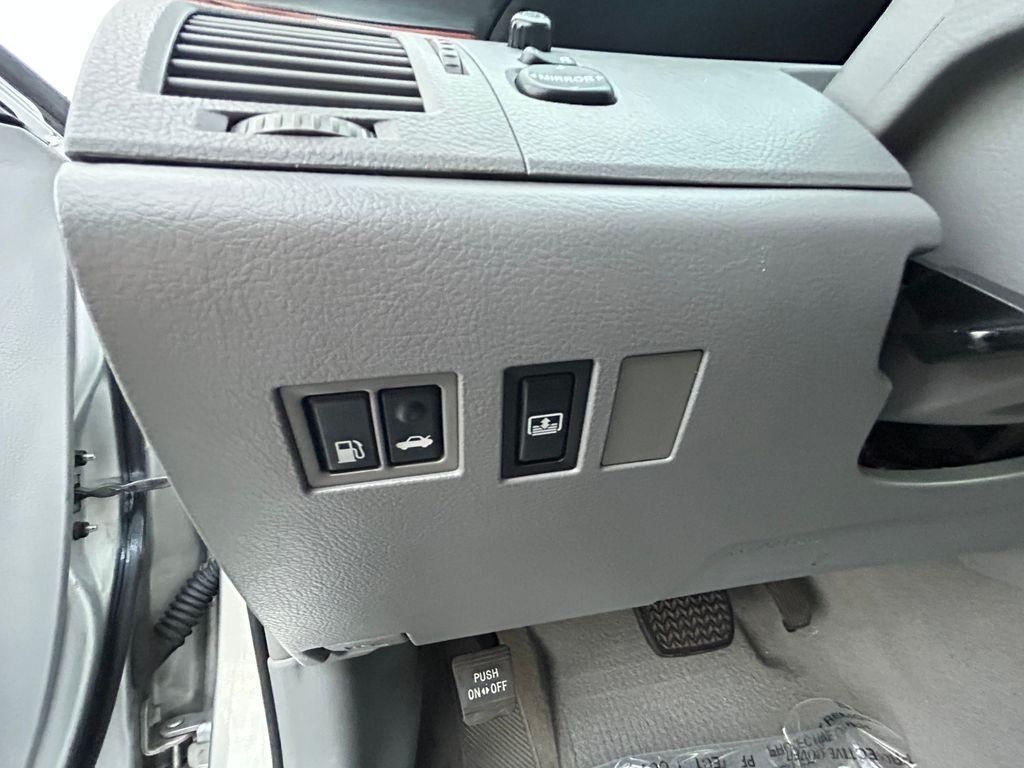 used 2006 Toyota Avalon car, priced at $8,995