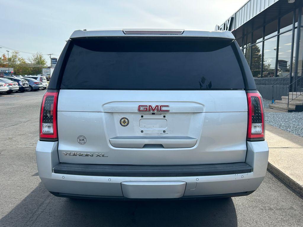used 2015 GMC Yukon XL car, priced at $18,427