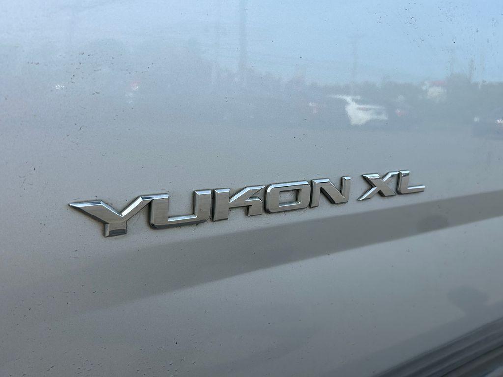 used 2015 GMC Yukon XL car, priced at $18,427