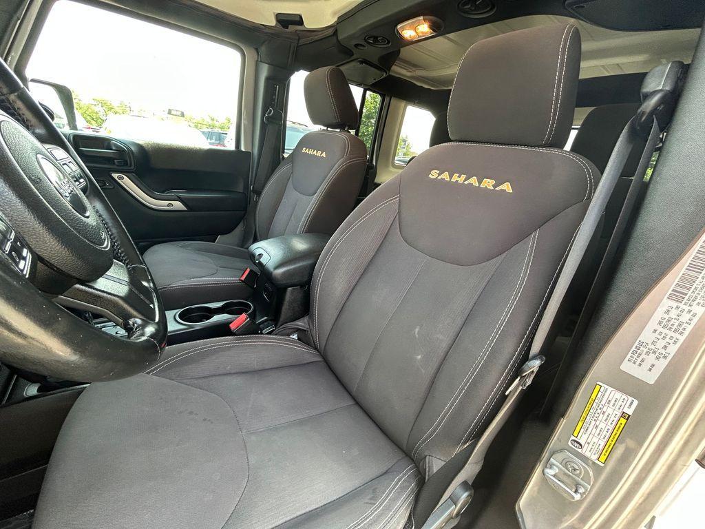used 2015 Jeep Wrangler Unlimited car, priced at $17,600