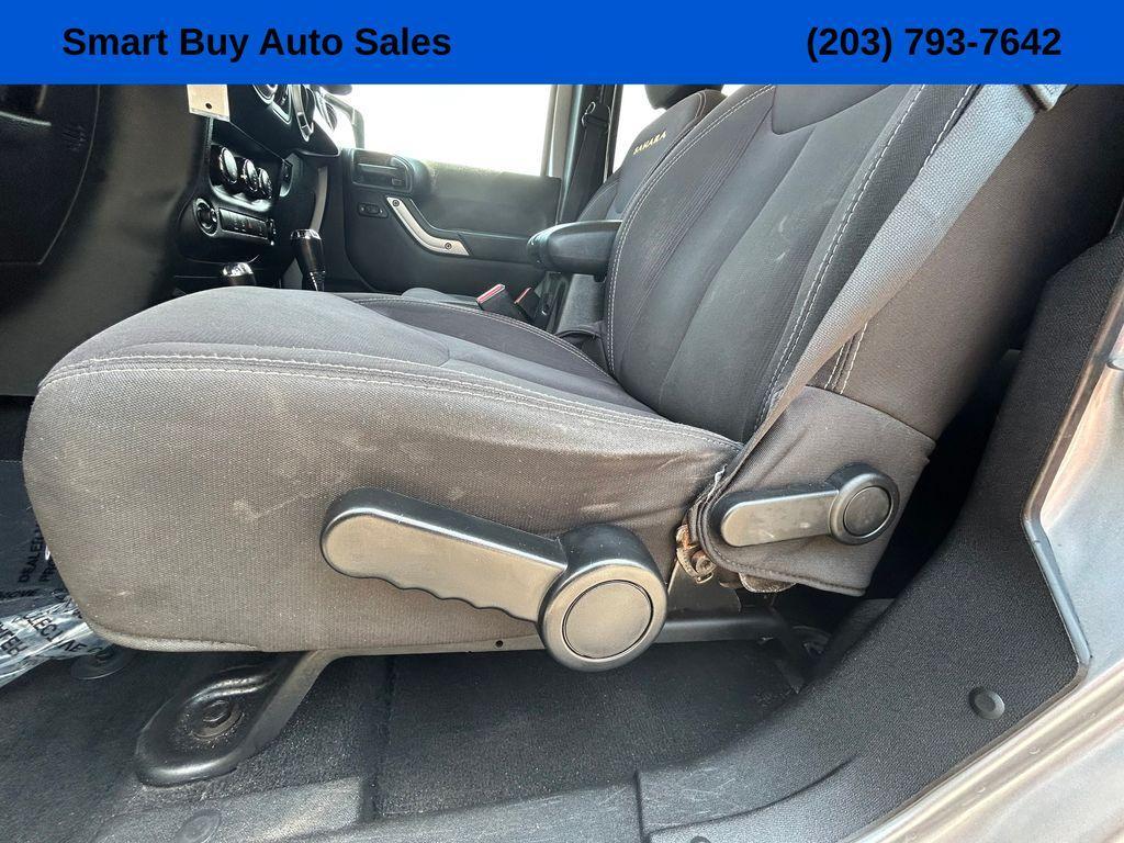 used 2015 Jeep Wrangler Unlimited car, priced at $17,626