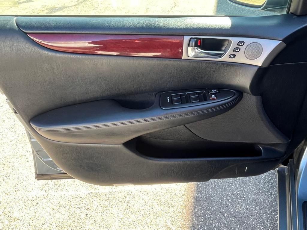 used 2006 Lexus ES 330 car, priced at $13,700