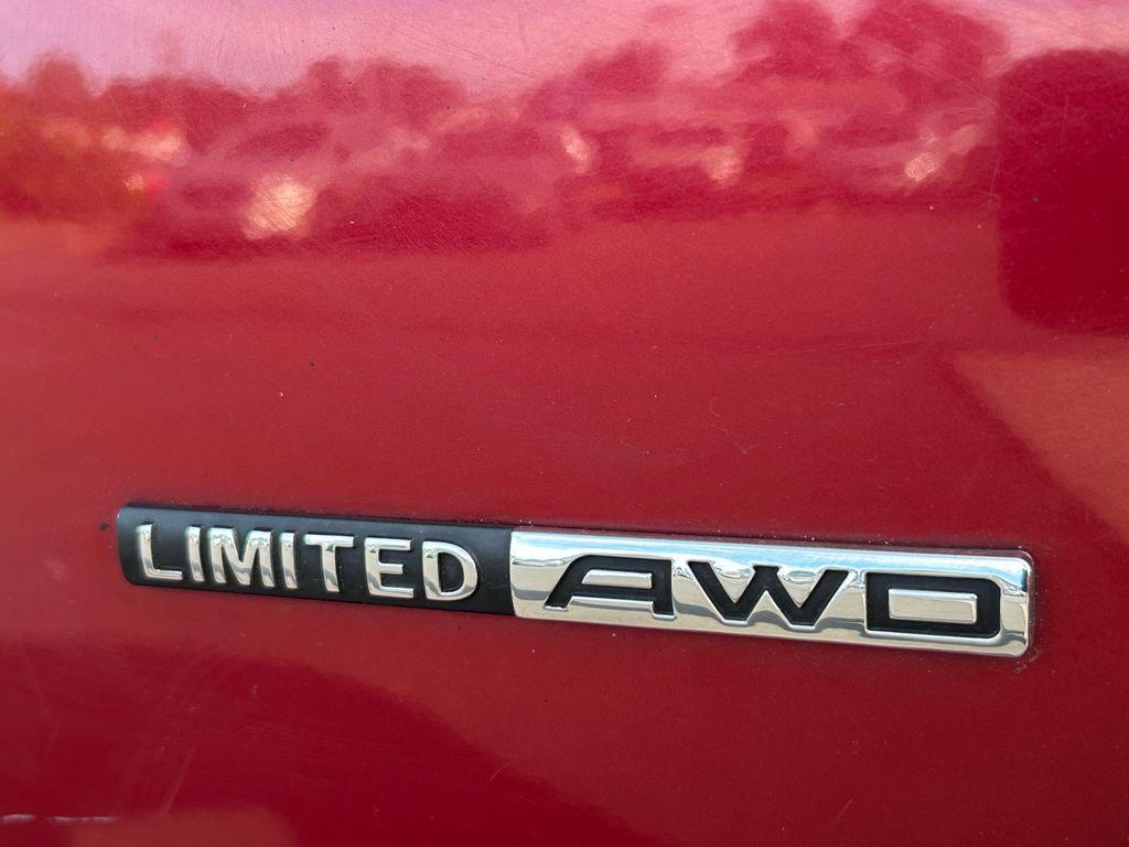 used 2012 Hyundai Santa Fe car, priced at $5,490