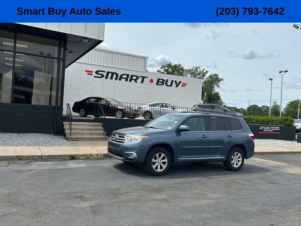 used 2012 Toyota Highlander car, priced at $10,875