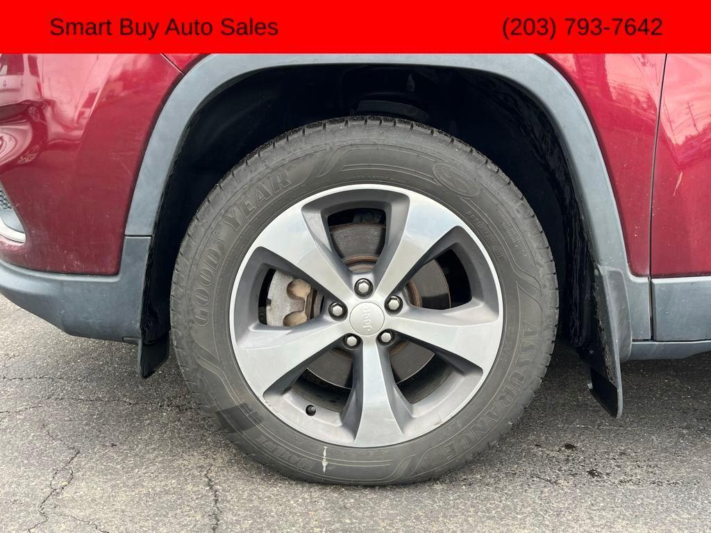 used 2020 Jeep Cherokee car, priced at $15,350