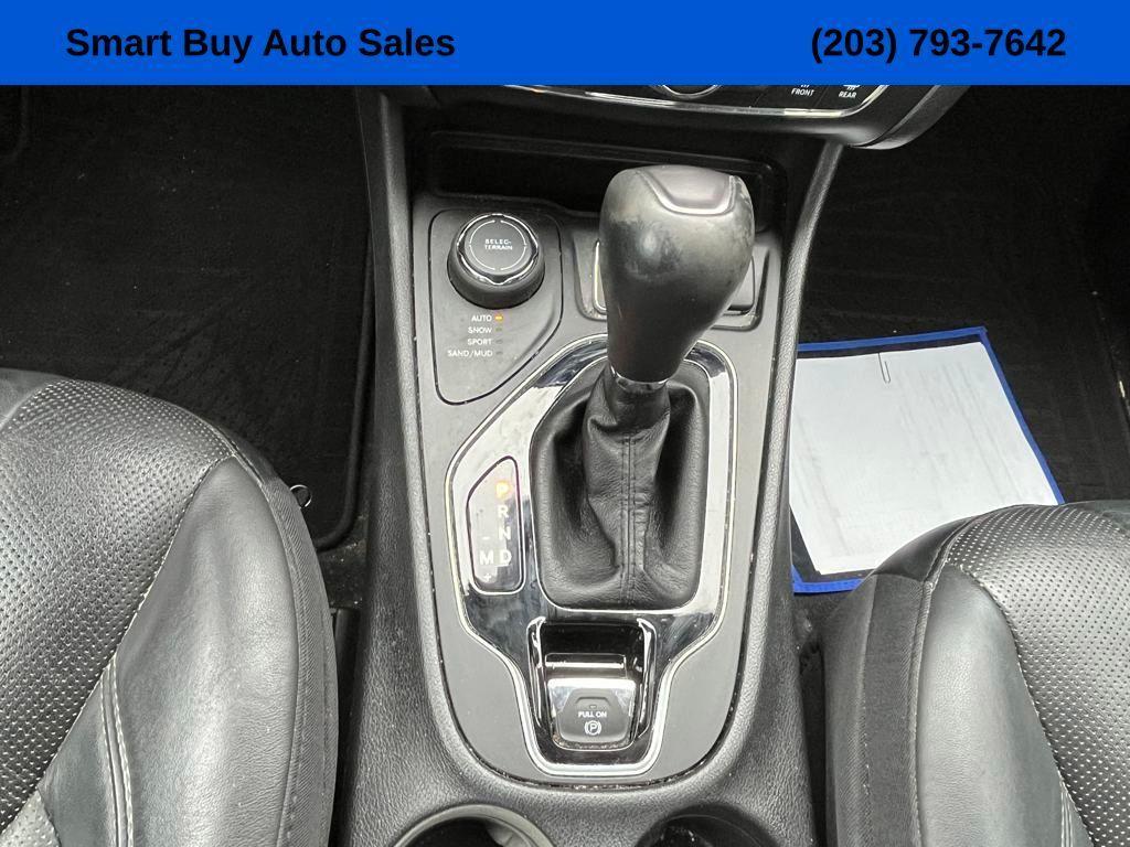 used 2020 Jeep Cherokee car, priced at $15,350