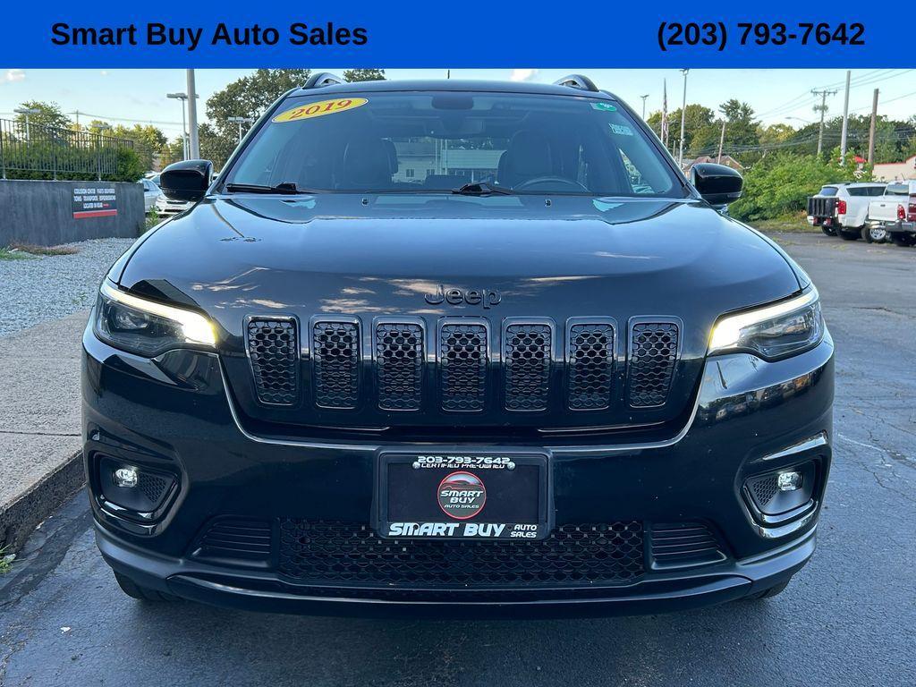 used 2019 Jeep Cherokee car, priced at $17,375