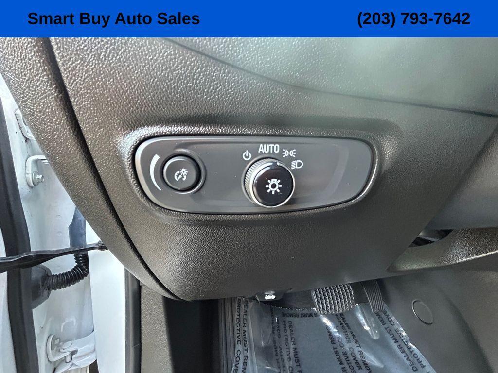 used 2022 Chevrolet Equinox car, priced at $18,557