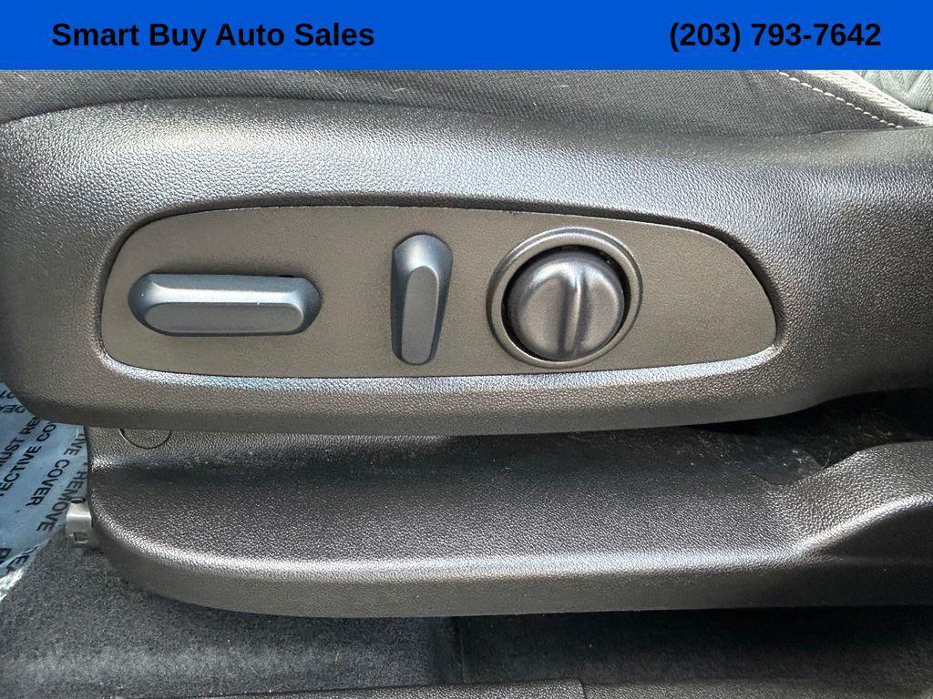 used 2022 Chevrolet Equinox car, priced at $18,557