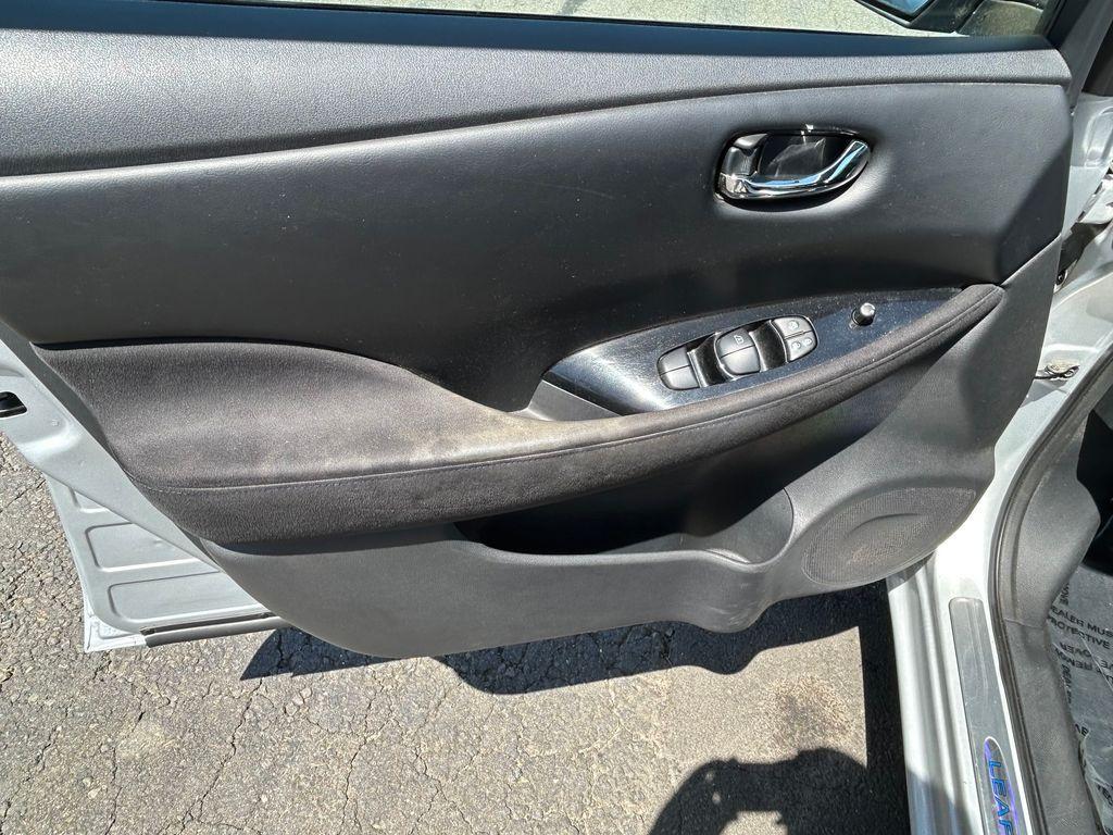 used 2013 Nissan Leaf car, priced at $4,995