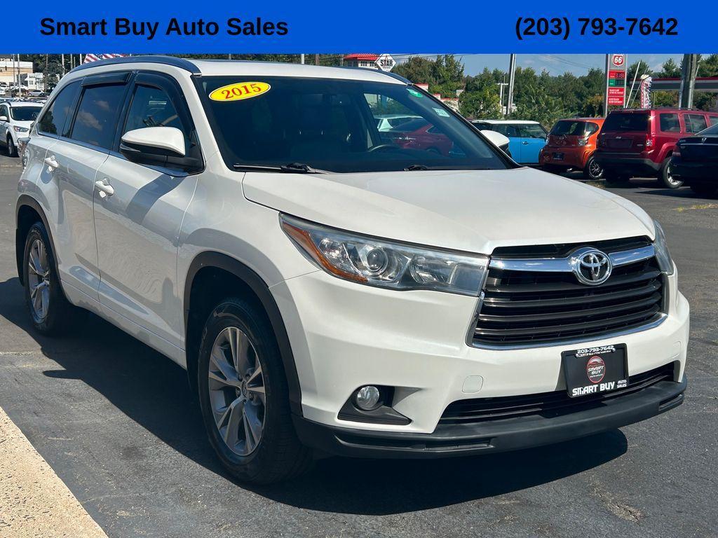 used 2015 Toyota Highlander car, priced at $15,426