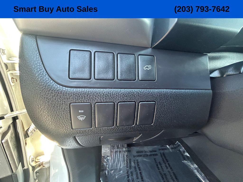 used 2015 Toyota Highlander car, priced at $15,426