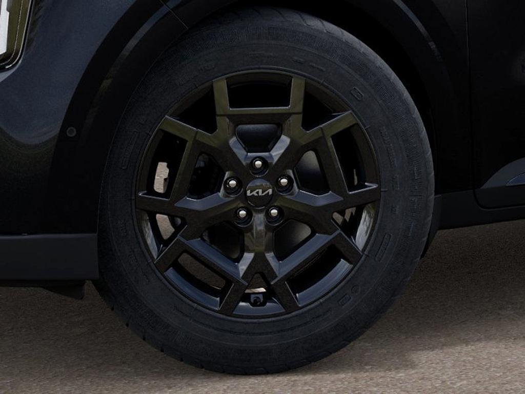 new 2025 Kia Carnival Hybrid car, priced at $51,560