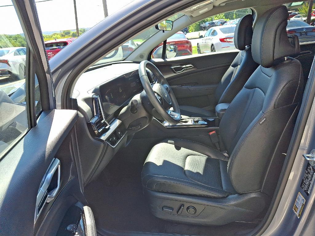 used 2025 Kia Sportage car, priced at $27,949