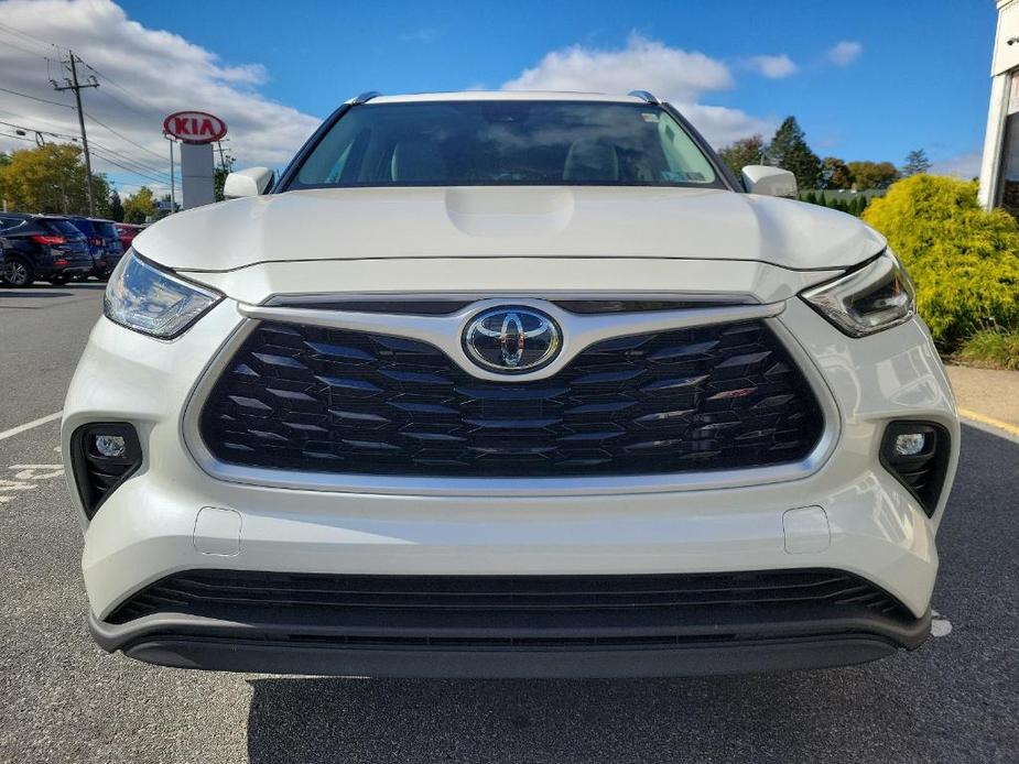 used 2021 Toyota Highlander car, priced at $34,887