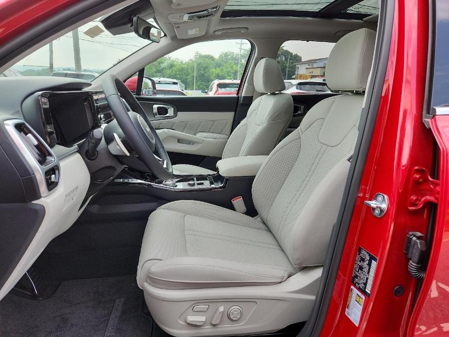 new 2023 Kia Sorento Plug-In Hybrid car, priced at $49,554