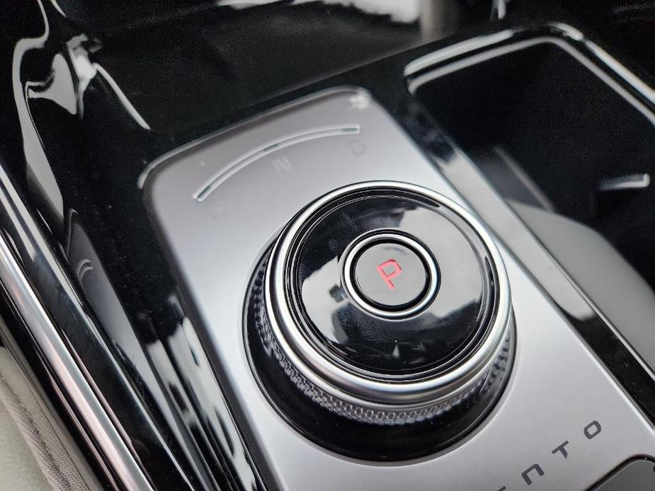 new 2023 Kia Sorento Plug-In Hybrid car, priced at $49,111