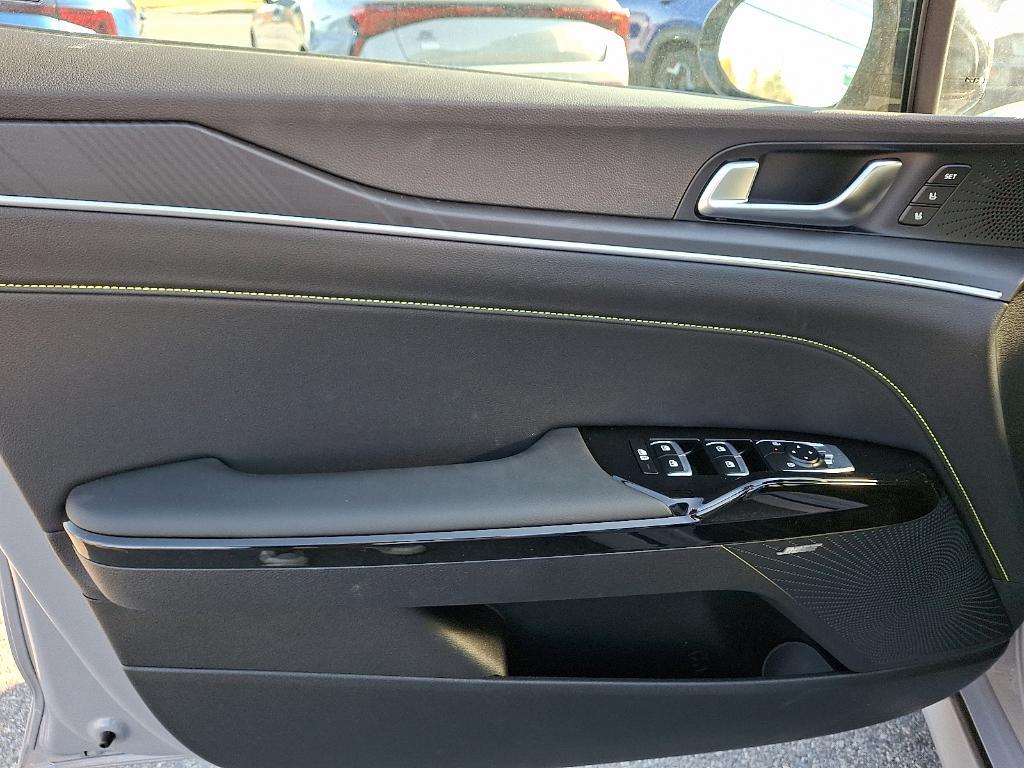 used 2026 Kia K5 car, priced at $39,304