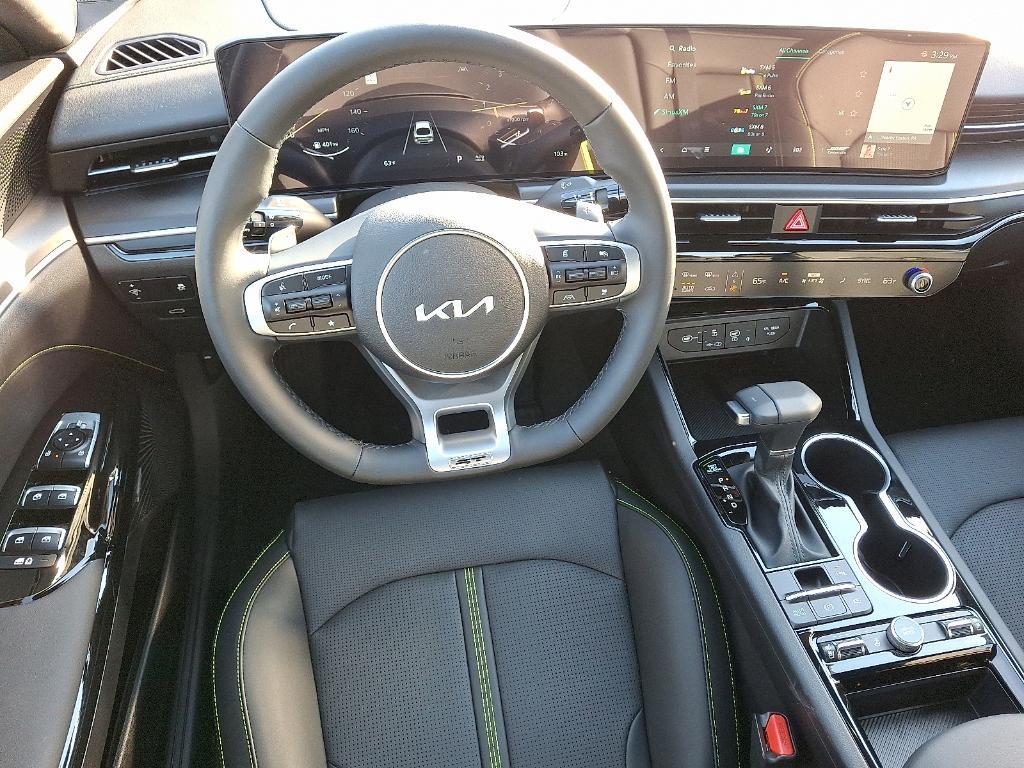 used 2026 Kia K5 car, priced at $39,304