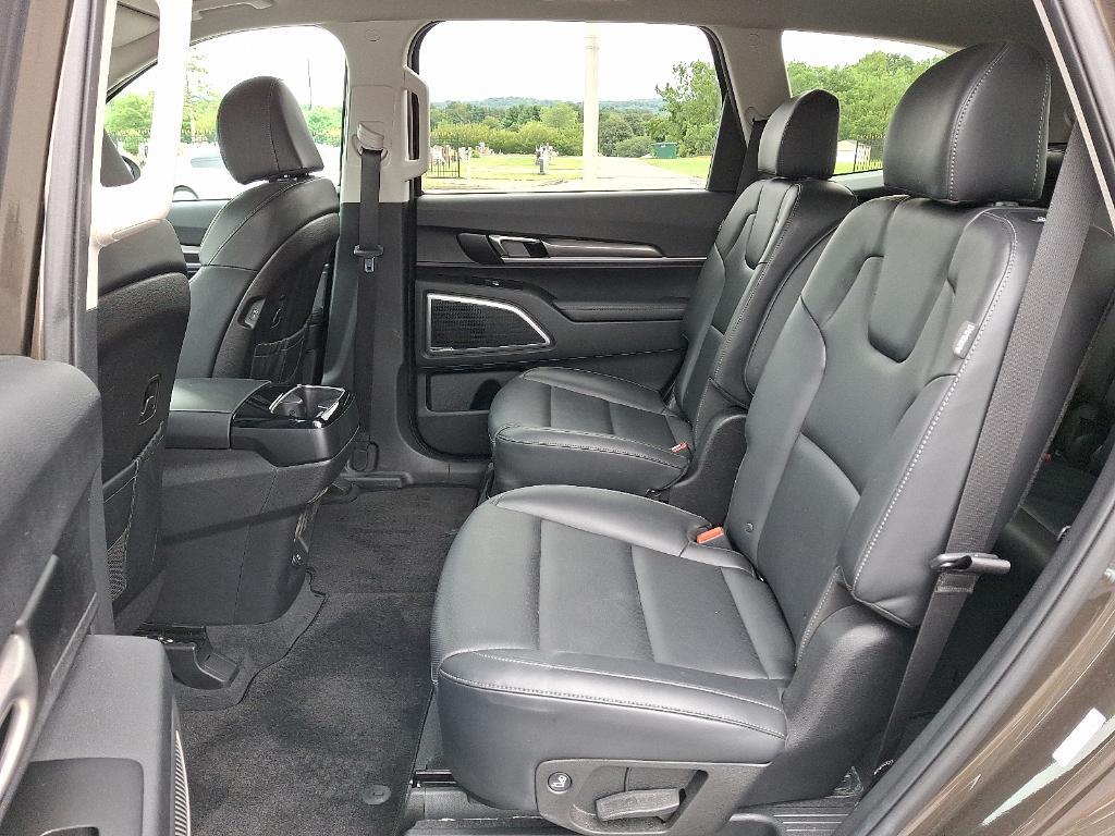 used 2024 Kia Telluride car, priced at $36,682