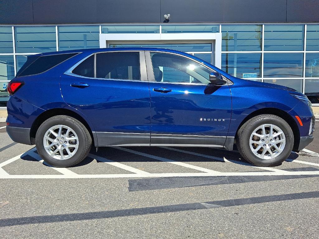 used 2022 Chevrolet Equinox car, priced at $21,001