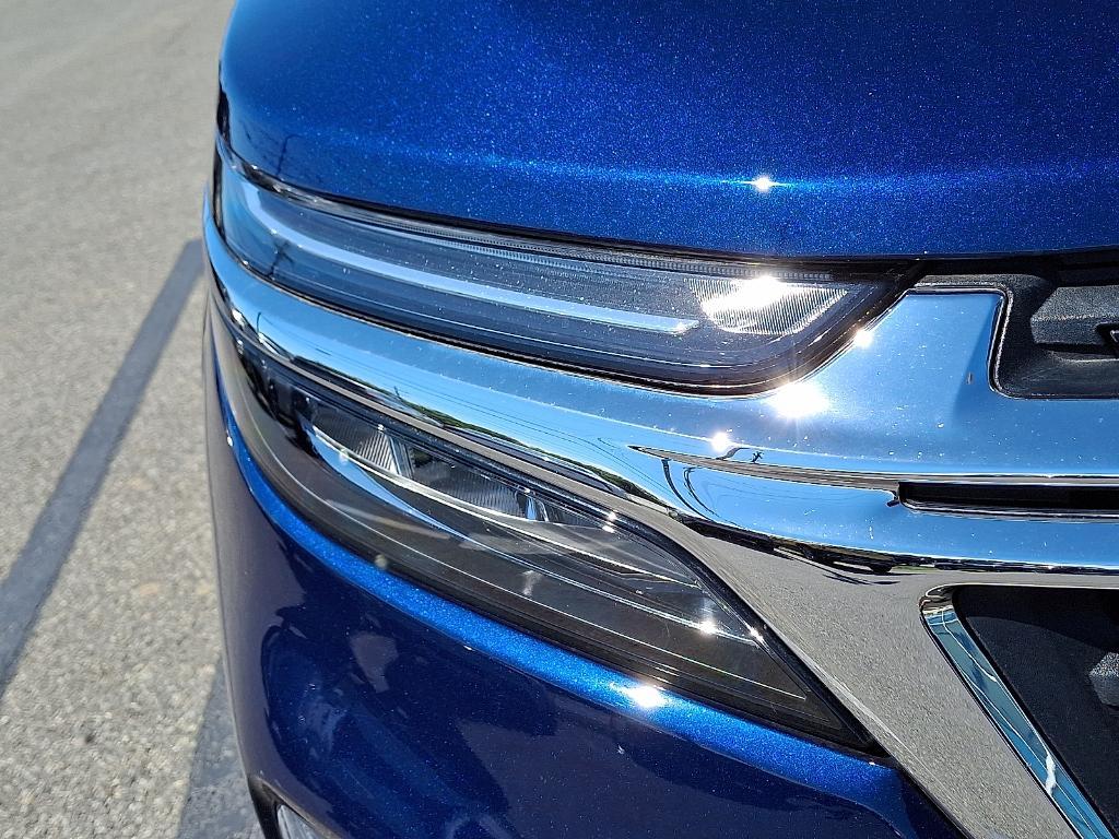 used 2022 Chevrolet Equinox car, priced at $21,001