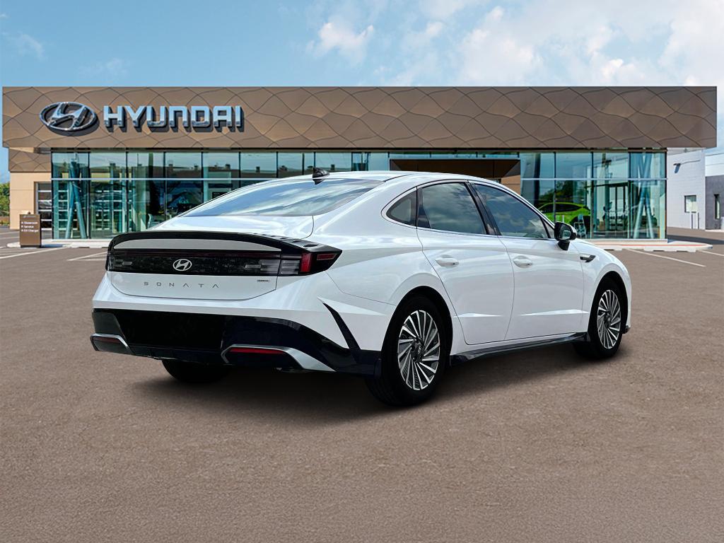 new 2025 Hyundai Sonata Hybrid car, priced at $33,175