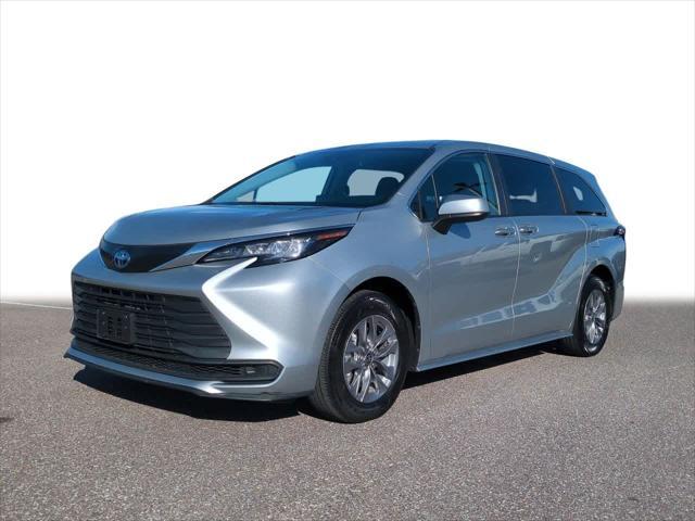 used 2023 Toyota Sienna car, priced at $37,299