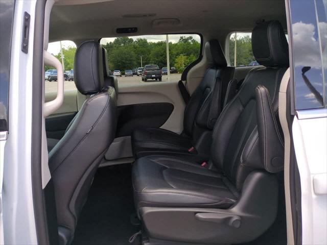 used 2024 Chrysler Pacifica Hybrid car, priced at $27,444
