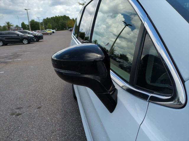 used 2024 Chrysler Pacifica Hybrid car, priced at $27,444