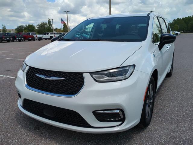 used 2024 Chrysler Pacifica Hybrid car, priced at $27,444