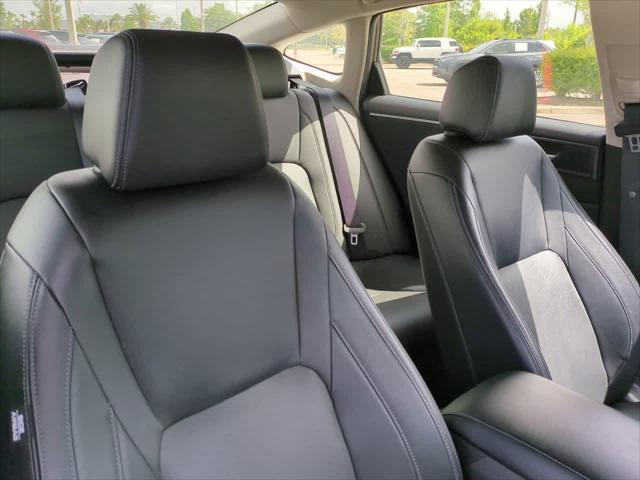 used 2018 Honda Clarity Plug-In Hybrid car, priced at $18,999