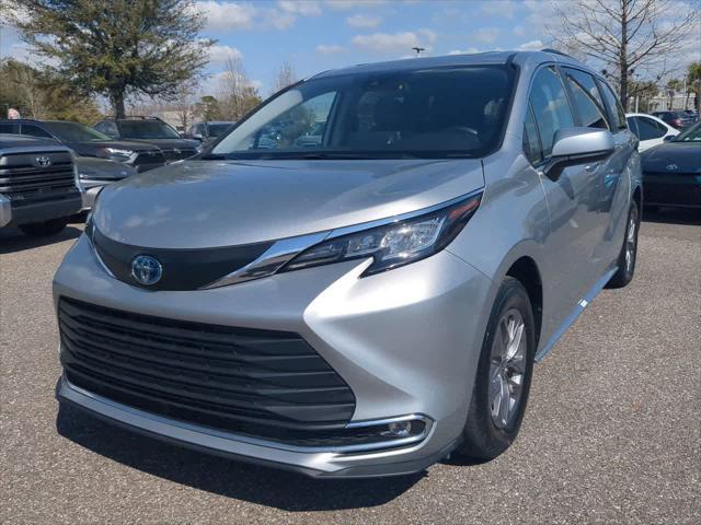 used 2023 Toyota Sienna car, priced at $40,244