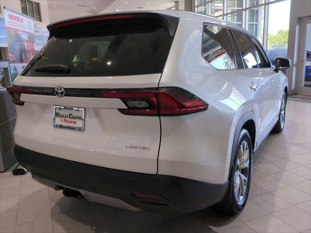 new 2025 Toyota Highlander car, priced at $45,139