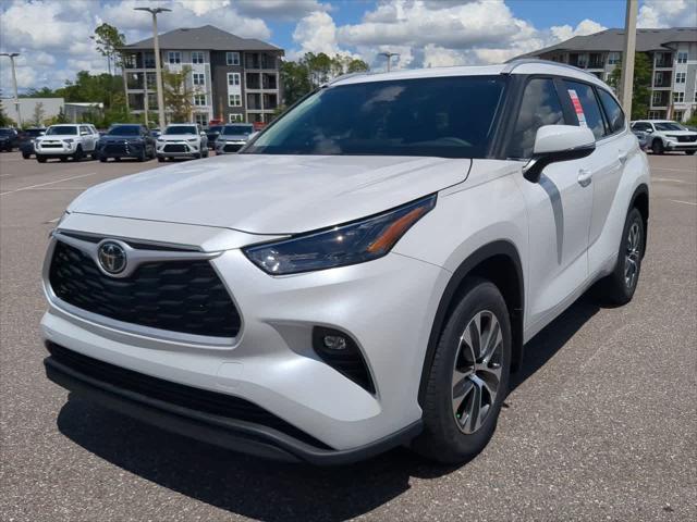 new 2025 Toyota Highlander car, priced at $47,485