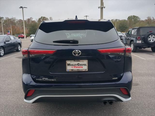 used 2021 Toyota Highlander car, priced at $33,999