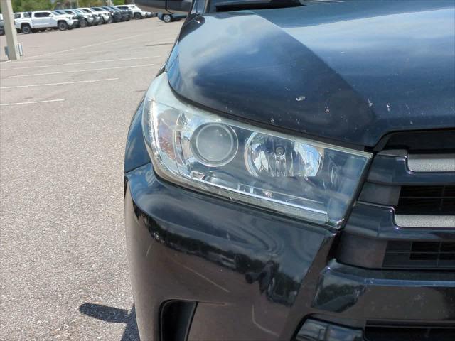 used 2018 Toyota Highlander car, priced at $17,444