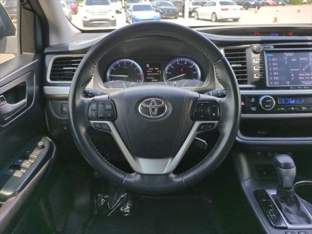used 2018 Toyota Highlander car, priced at $17,444