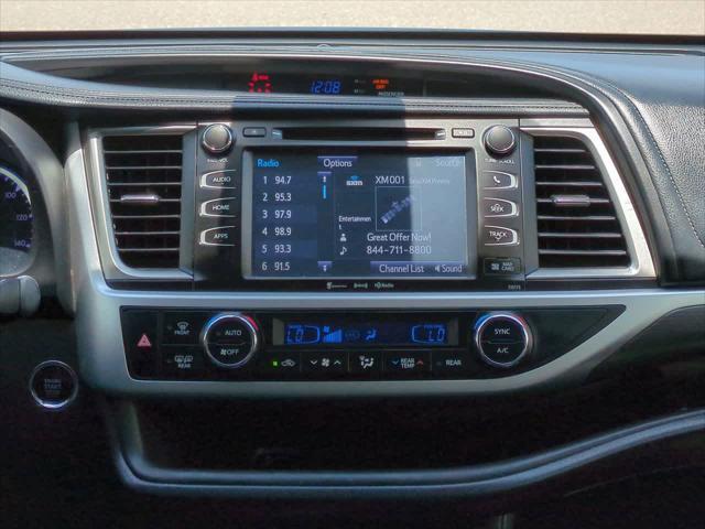 used 2018 Toyota Highlander car, priced at $17,444
