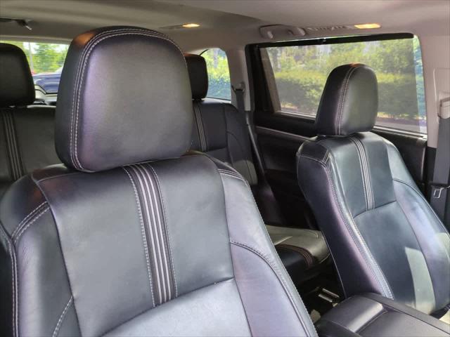used 2018 Toyota Highlander car, priced at $17,444