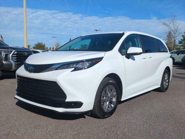 used 2023 Toyota Sienna car, priced at $37,999